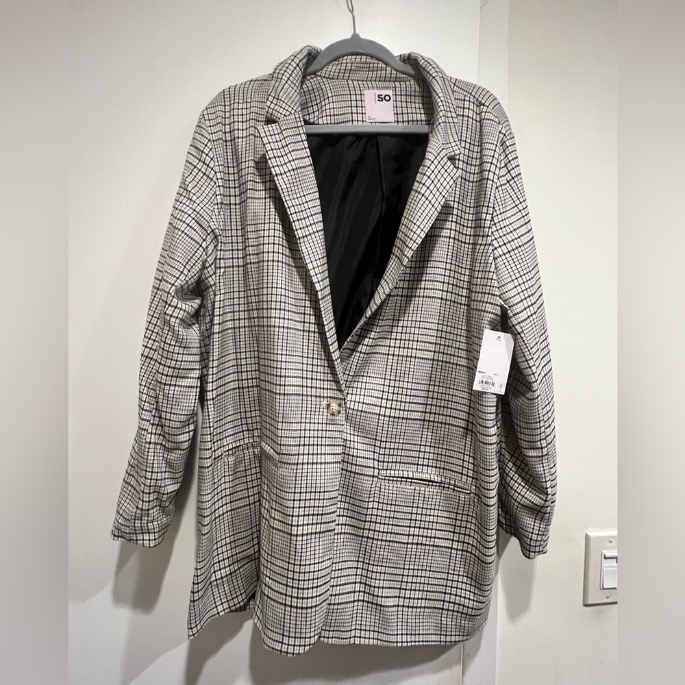 Plaid Blazerr. NWT